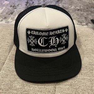 Chrome hearts hat!